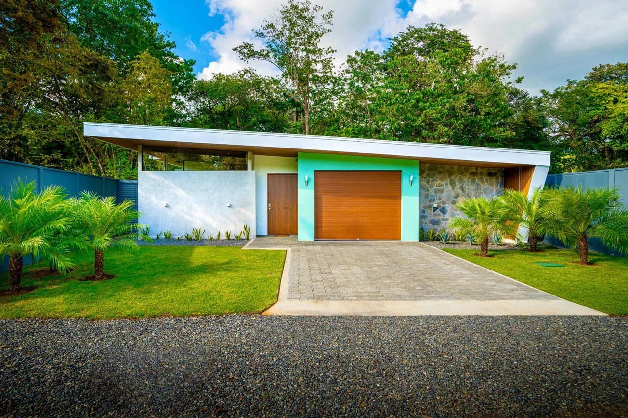 Amazing New Villa Cayman: Solar Powered and Walk to the Beach in Uvita! - photo 2