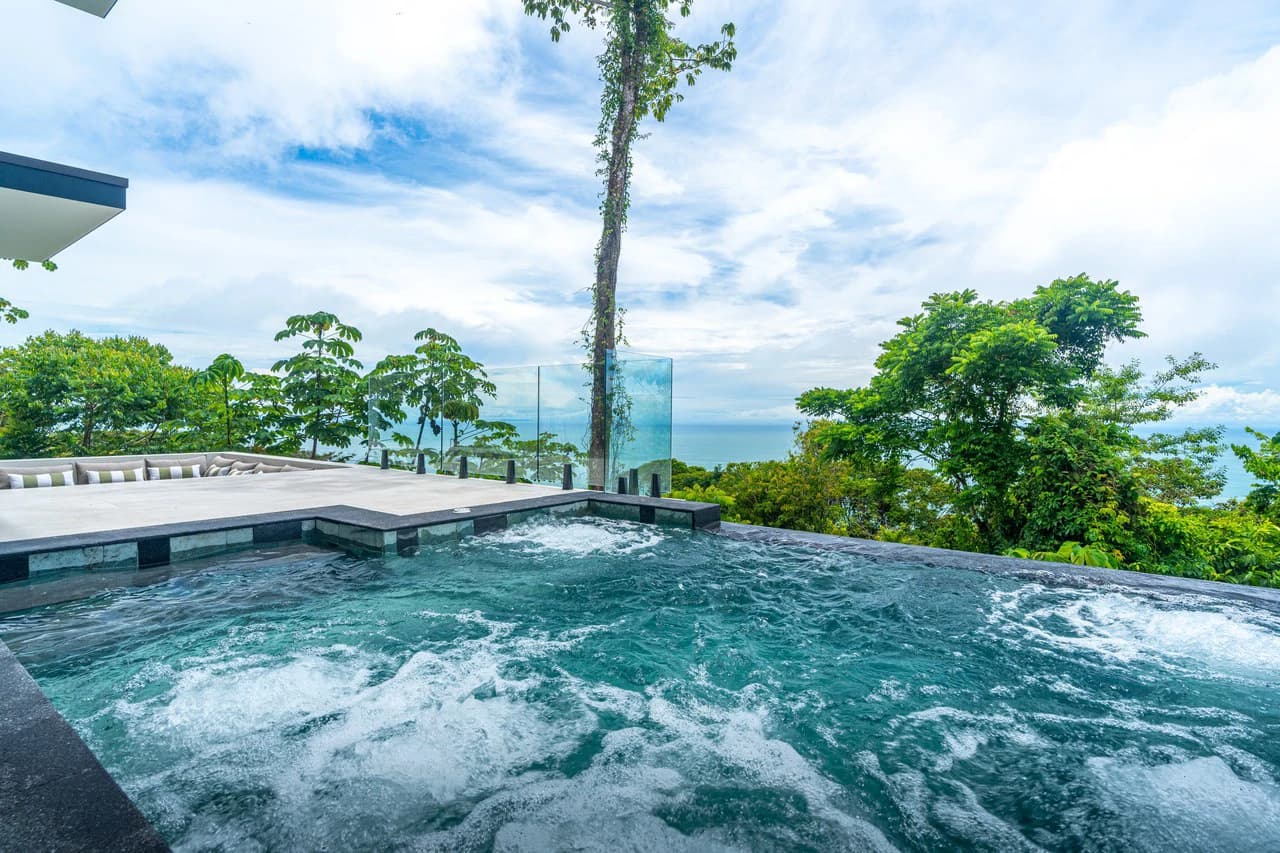 Acqua Blu: Mountain House For Sale in Escaleras - photo 85
