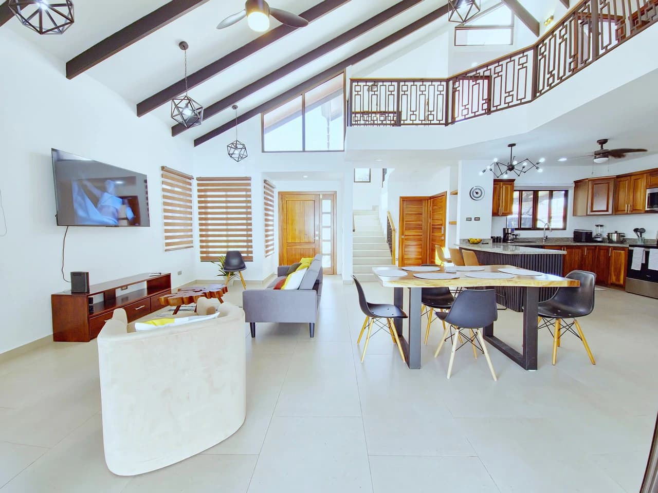 Price Reduced - Modern Oasis Near Uvita: Contemporary Living with Pool & Privacy - photo 15