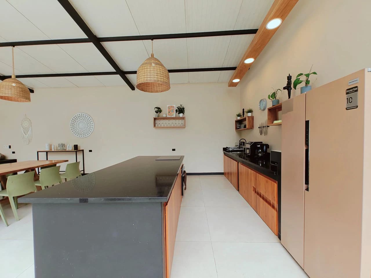 ID 751: Turn-Key Villa with Proven Income Near Cahuita National Park – Main House, Casita, and Stunning Pool on Over Half an Acre - photo 39