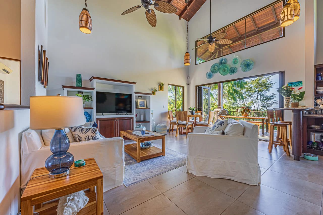 Luxurious Coastal Retreat with Ocean Views in Uvita, Costa Rica - photo 15