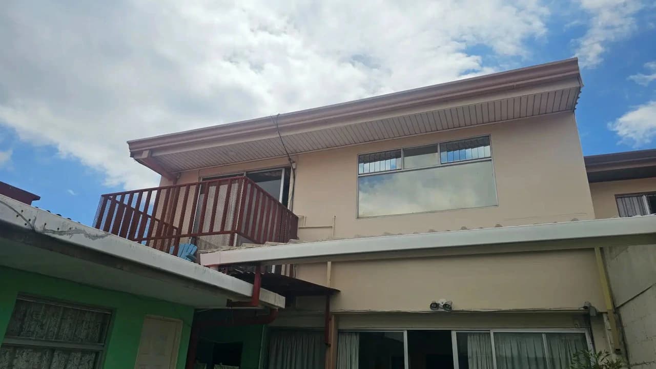 Spacious 6-Bedroom Family Home in Residencial Saint Clare, Moravia - photo 18