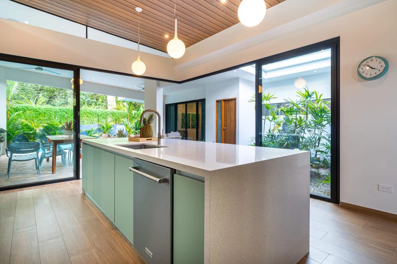 Amazing New Villa Cayman: Solar Powered and Walk to the Beach in Uvita! - photo 41