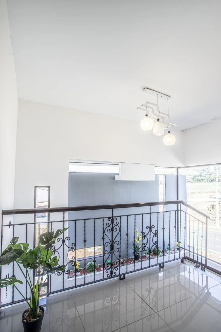 2-level house for sale in condominium - photo 8