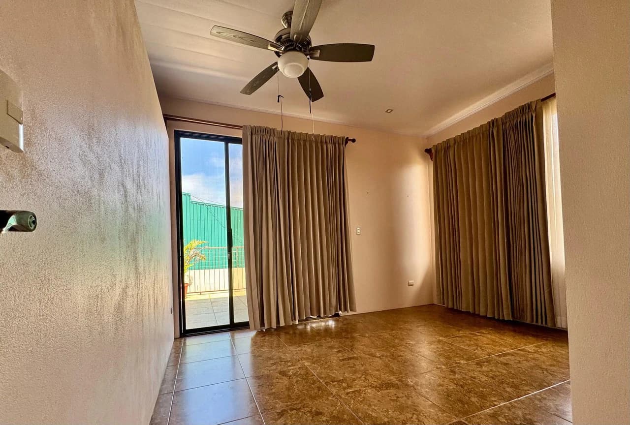 House For Sale in Piedades Norte - photo 6