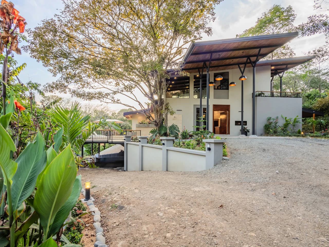 Luxury 3 Bedroom Home with Ocean Views in Downtown Uvita - photo 7