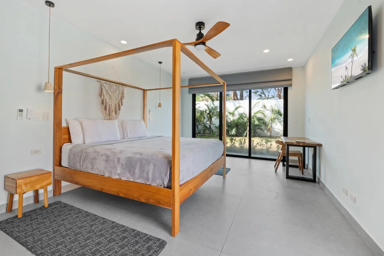 Casa Guacamaya Roja: Luxury Home in Playa Grande - photo 31