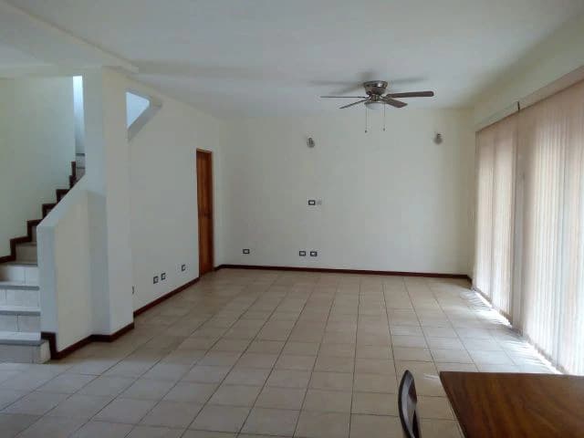 Private house for sale, detached and spacy modern 3-bed home for sale in the center of Liberia - photo 12