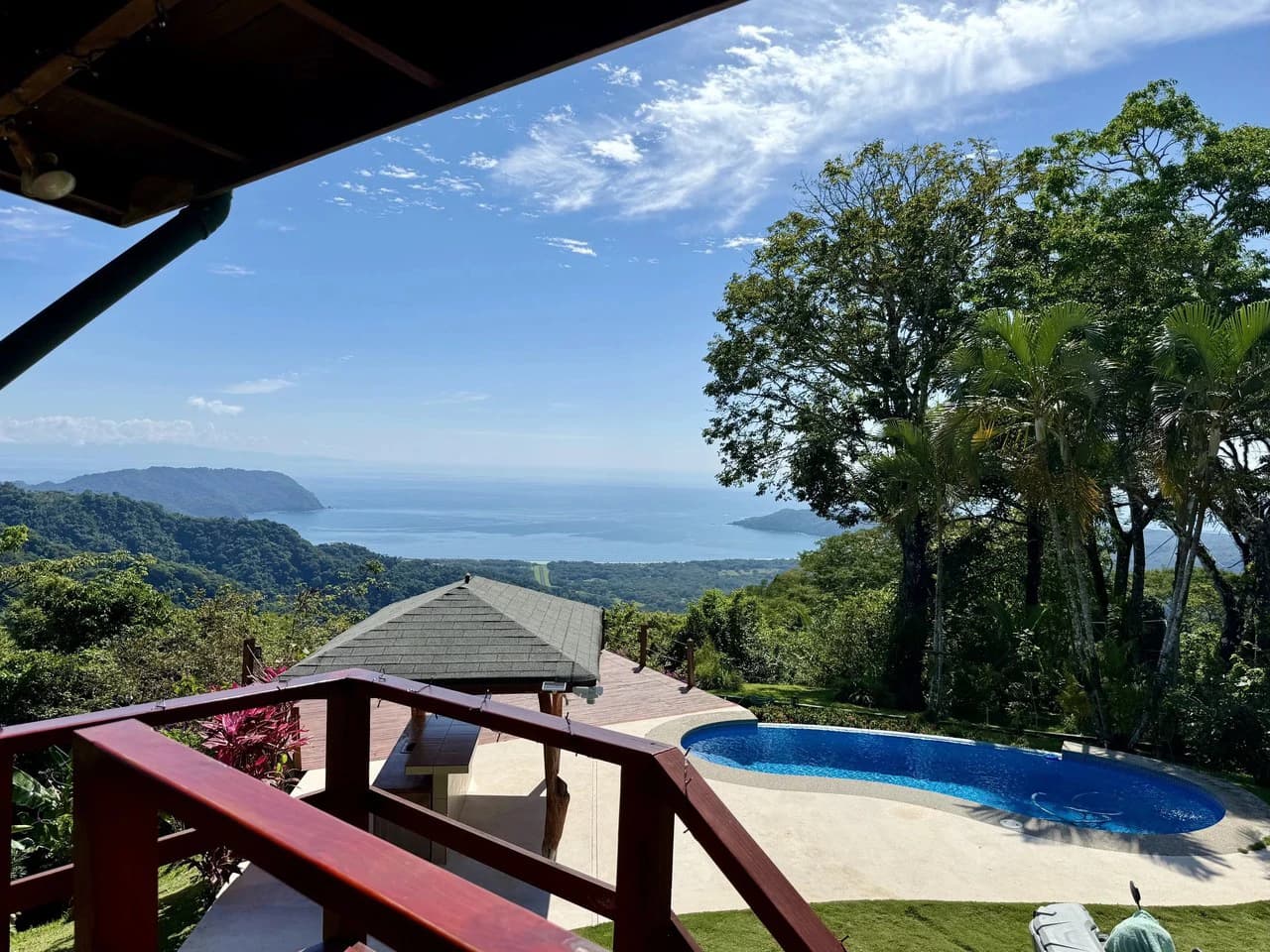 CASA DE LAPAS - OCEAN VIEW: Could you live at the Top of a Mountain in Costa Rica? Because.... now you can! Billion dollar views and LARGE ACREAGE for only $1 Million USD. - photo 18