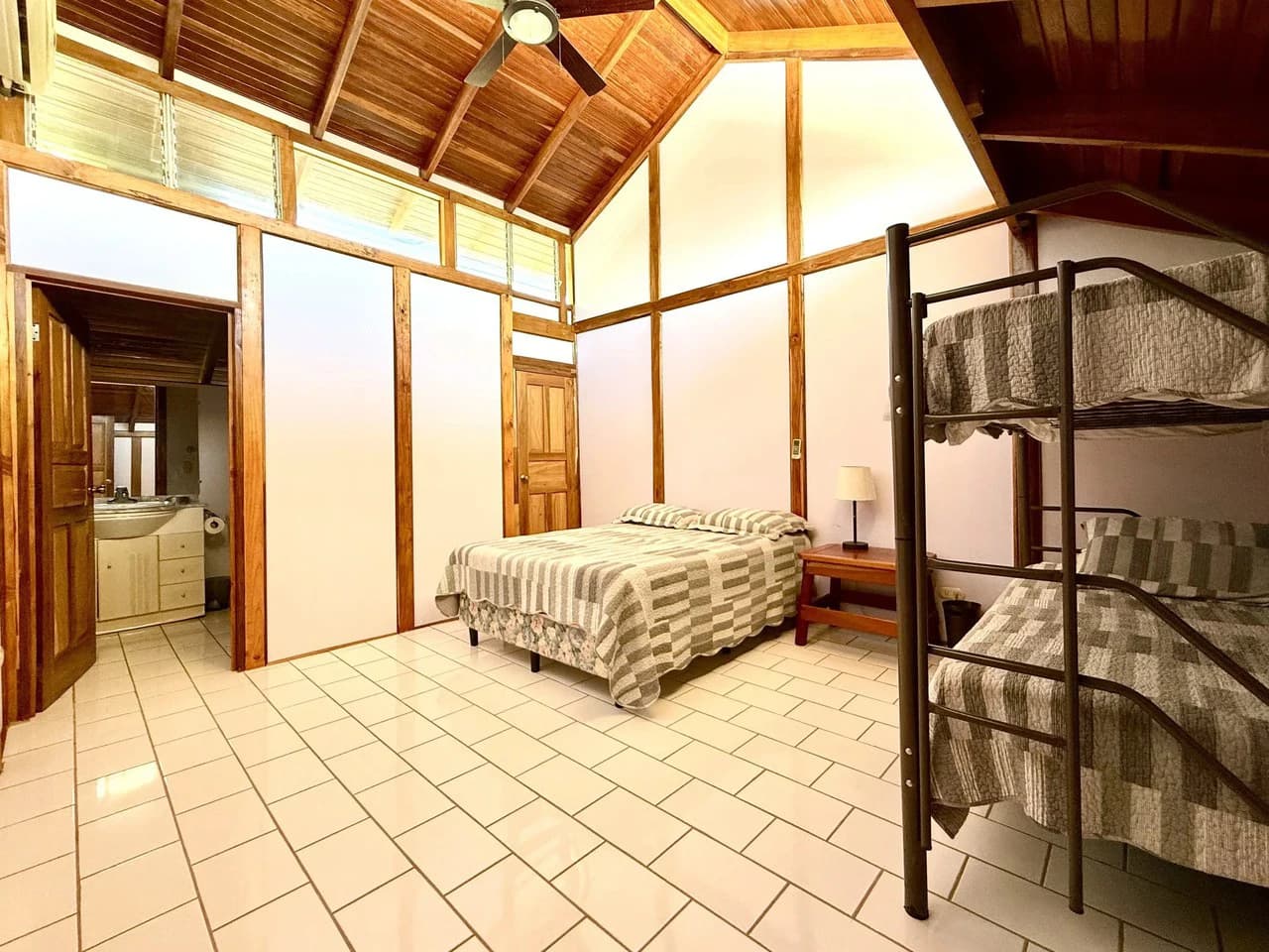 CASA DE LAPAS - OCEAN VIEW: Could you live at the Top of a Mountain in Costa Rica? Because.... now you can! Billion dollar views and LARGE ACREAGE for only $1 Million USD. - photo 42