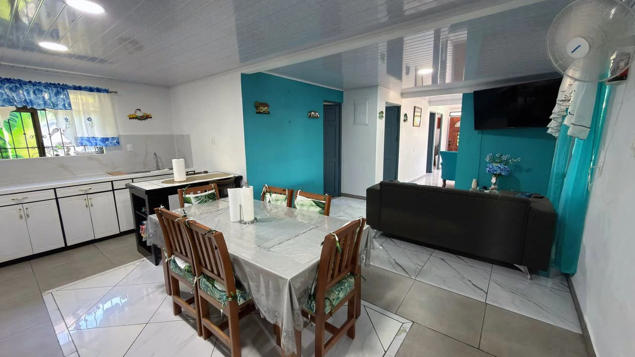 Countryside House For Sale in San Pedro - photo 11