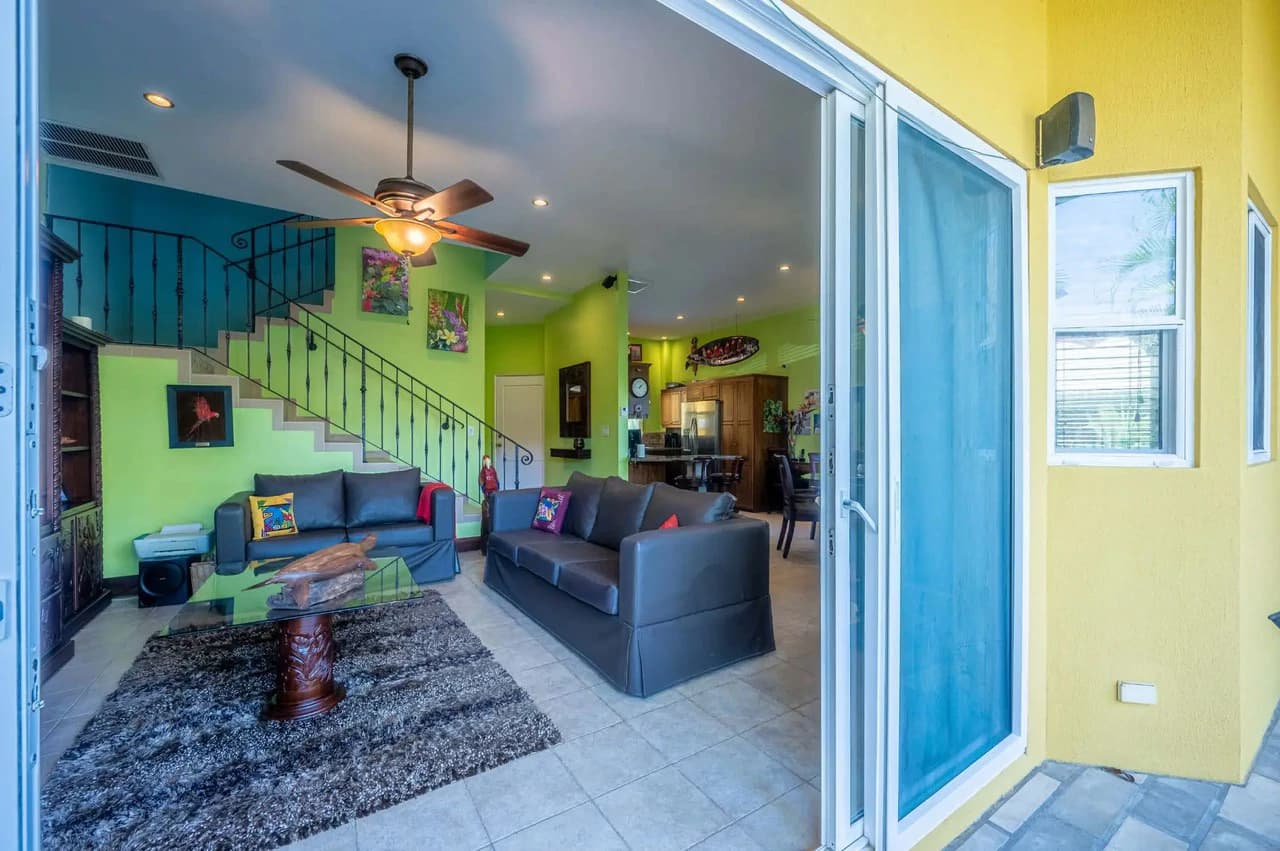 Peaceful and Secure 3BR Condo with Private Pool in Las Lomas - photo 15