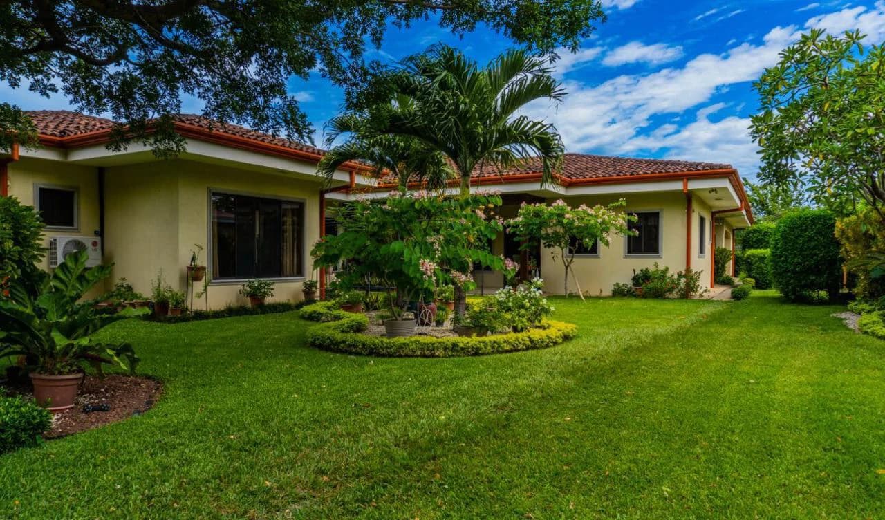 House For Sale in Curubandé - photo 25