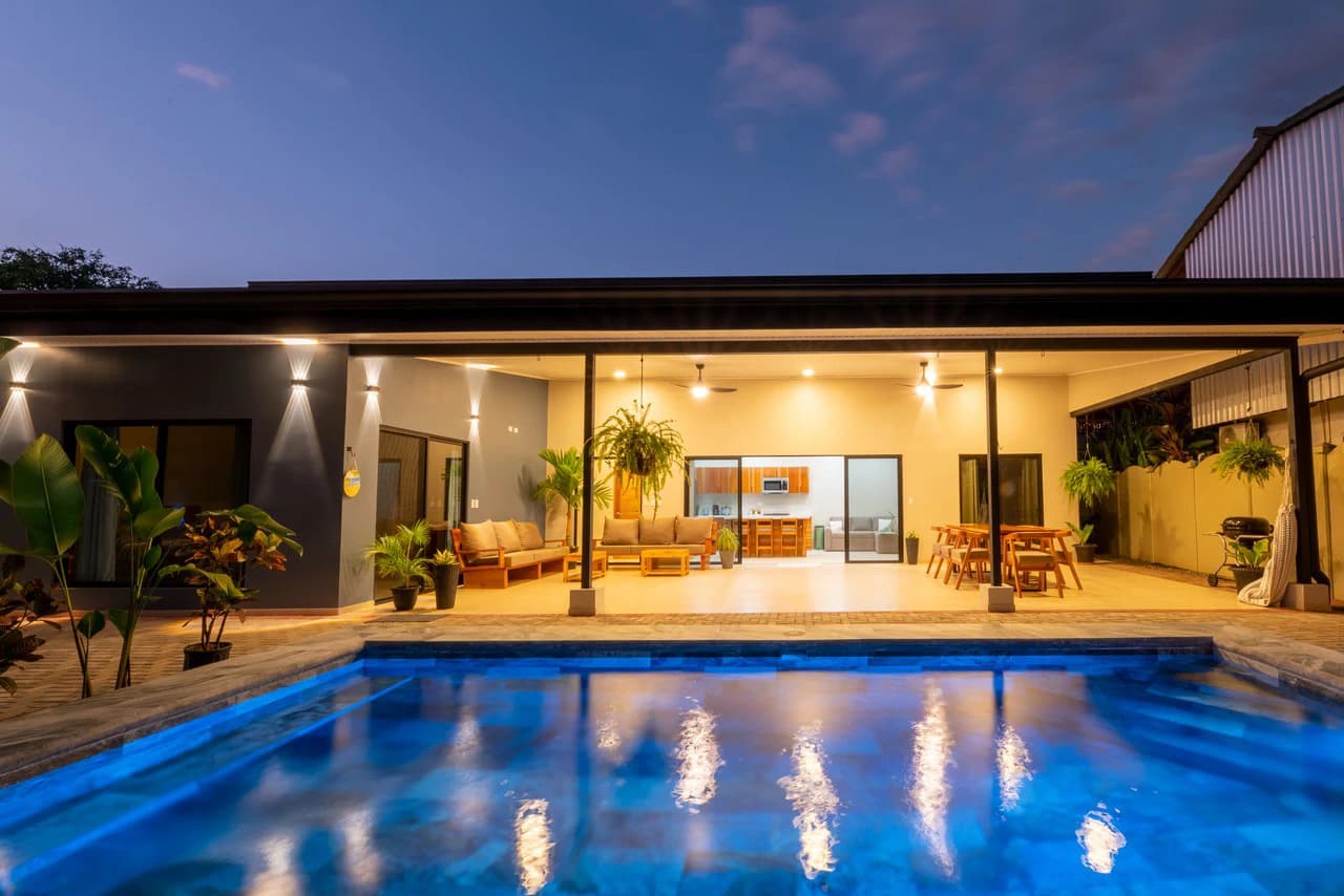 Modern Coastal Luxury: New 3-Bedroom Home Steps from South Pacific Beach: Near the Coast House For Sale in Uvita - photo 50