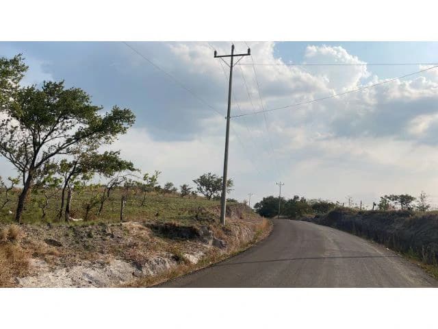 Zoning for homes, apartments, and warehouses in the mountains of Liberia, Beautiful 9.7 ha land with building permits