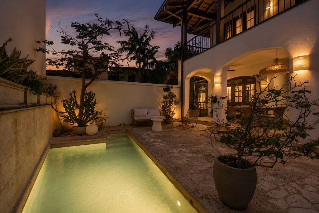 16 Calle La Ronda: Renovated Three-Bedroom Home Steps from Playa Danta - photo 3