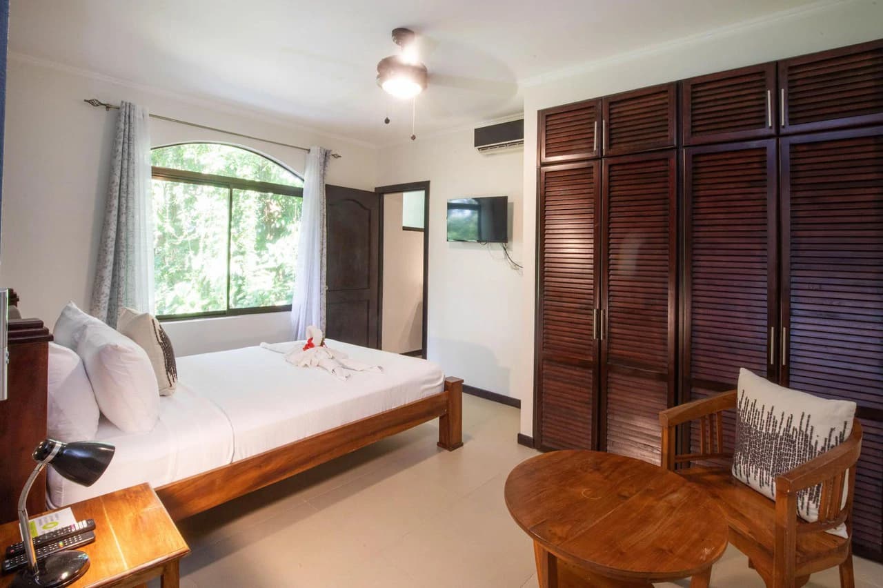 Manuel Antonio 3 bedroom- 3 bath with pool in Gated Development - photo 64