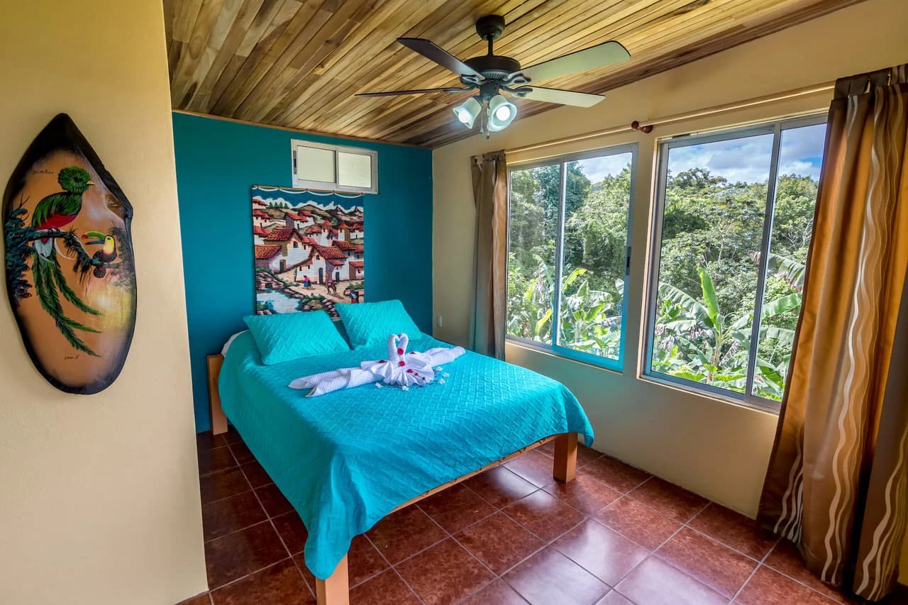 Nepenthe B&B: Hotel / B&B in the Rain Forest with spectacular views of Lake Arenal & Volcano. - photo 10