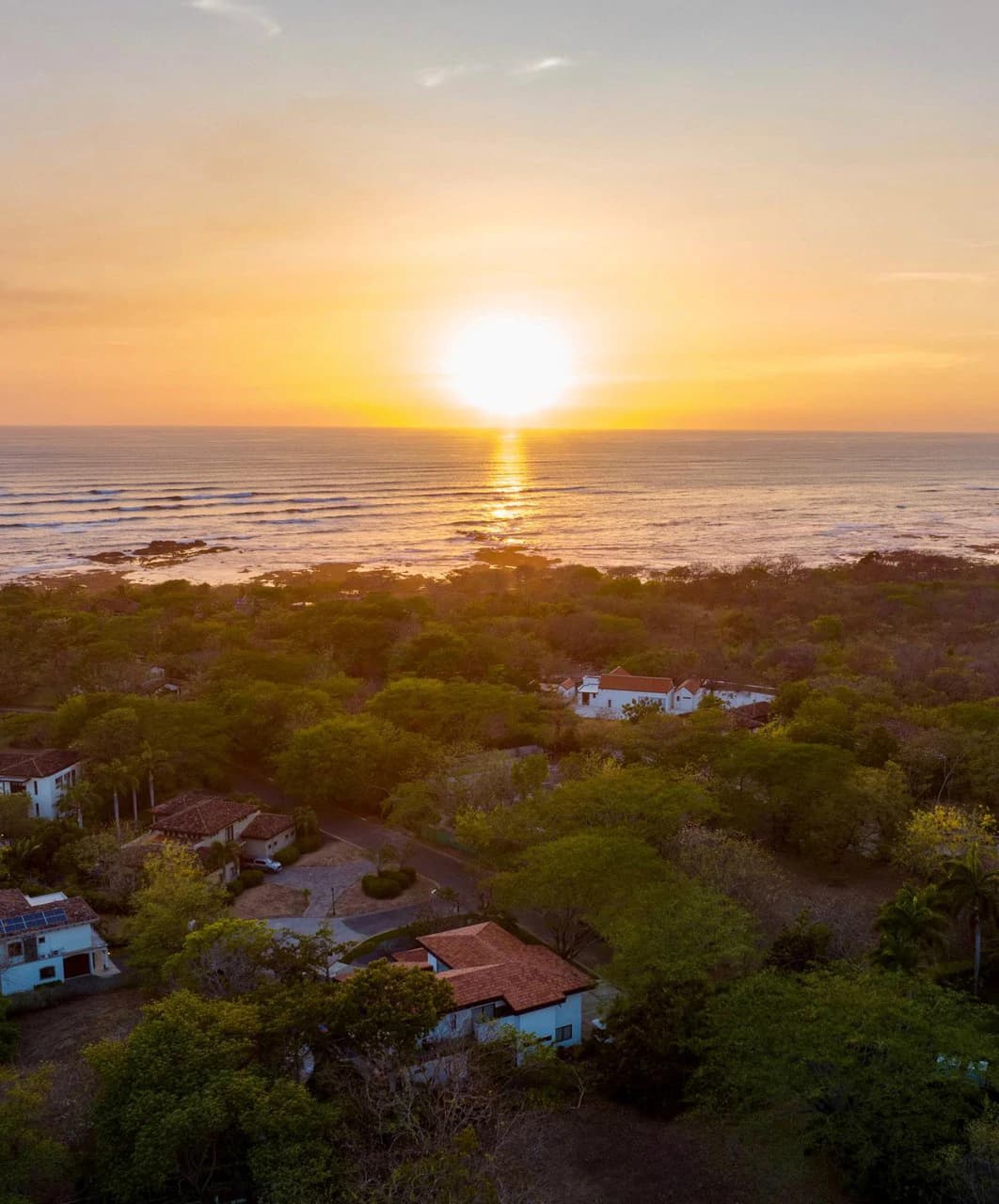 Casa La Ola Perfecta: Luxury 5-Bedroom Home with Pool, short walk to the Beach in Hacienda Pinilla - photo 9