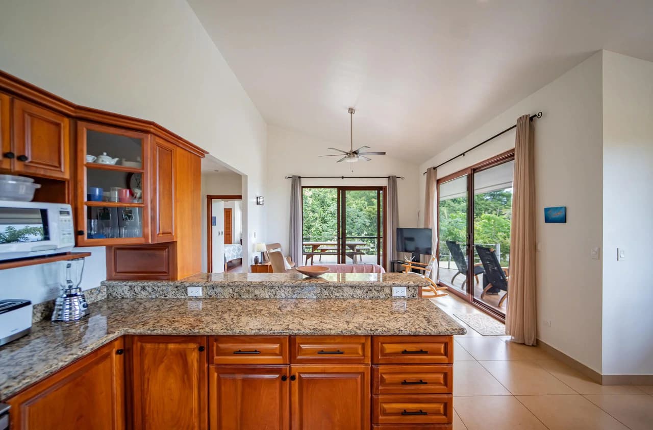 Casa Cavalier: 3BR Ocean View Mountain Home with Studio Apartment - photo 21