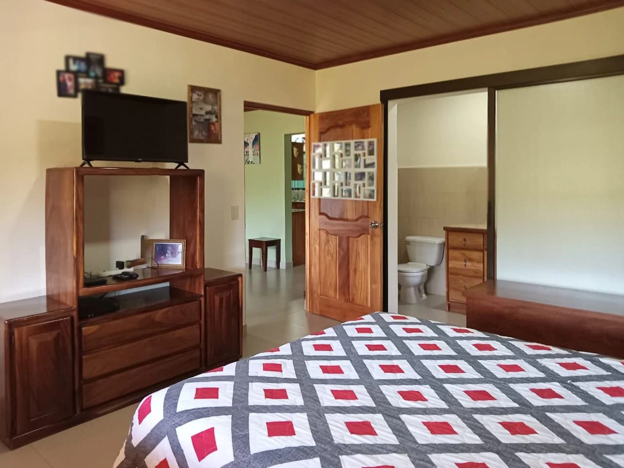 FULLY LANDSCAPED PROPERTY- OCEAN VIEW - photo 14