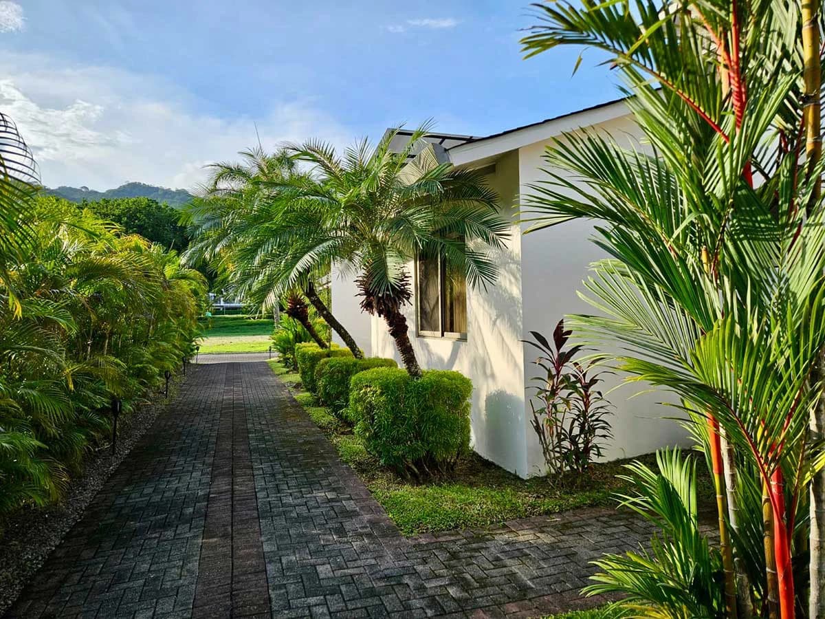 ID 4200: Villa Oasis del Golf: Exceptional Golf Course Living in Los Delfines Golf & Country Club - photo 21