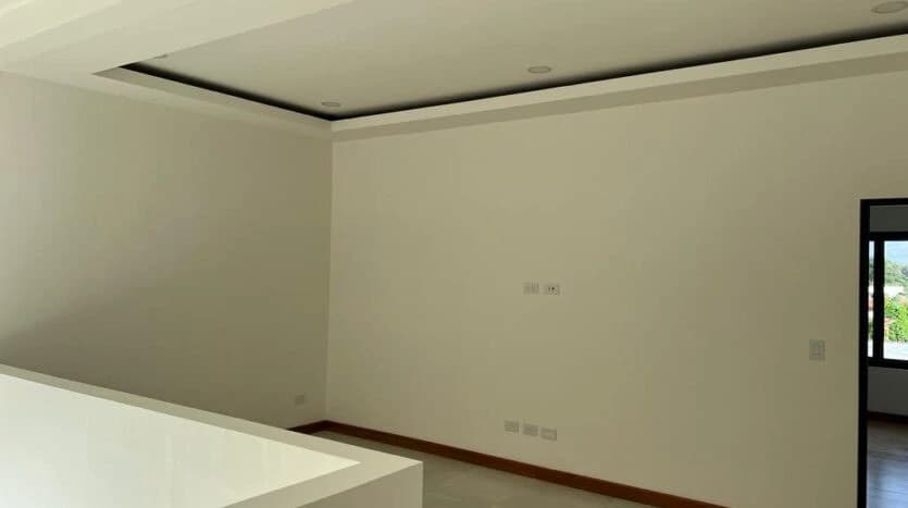 Beautiful Brand New Home in Hermosa!: Near the Beach in a Gated Community - photo 9