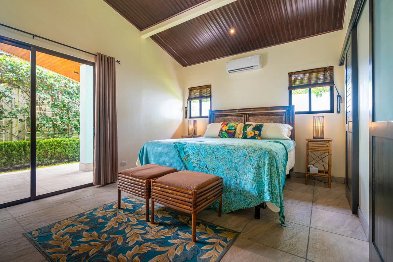 Villa Esmeralda: Big Pool. Big Lot. Big Lifestyle. Central Uvita, Walk to Everything! - photo 32