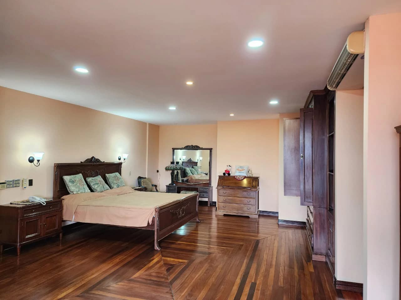 Villa For Sale in San Luis - photo 29