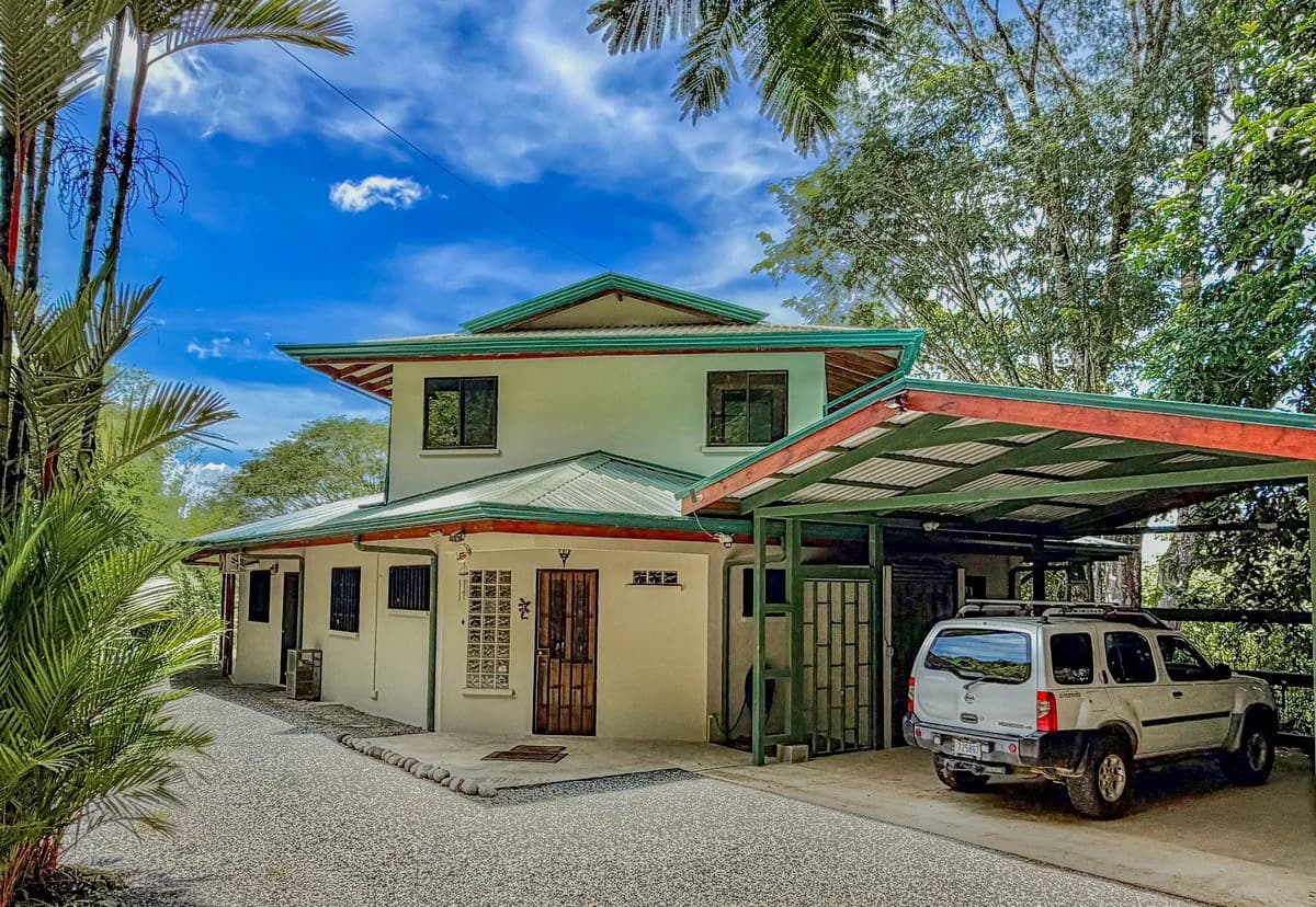 0.8 ACRES- 2 Bedrooms w/ Conversion Potential to 3 Bedrooms, 2 Full Bathrooms, Saltwater Pool, 8min to Dominical, and TWO 4×4 Vehicles Included!!! - photo 2