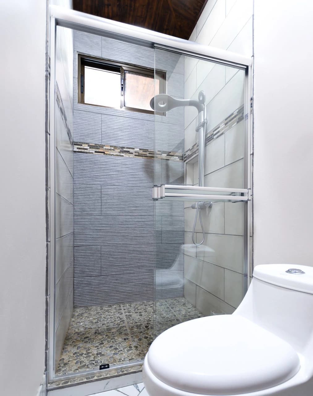 BRAND NEW 3-bedroom home, 5 minutes to Dominical Beach. - photo 29