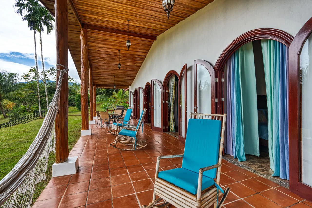 5 Bedroom Mountain Retreat Minutes from the Beach Platanillo Costa Rica - photo 14