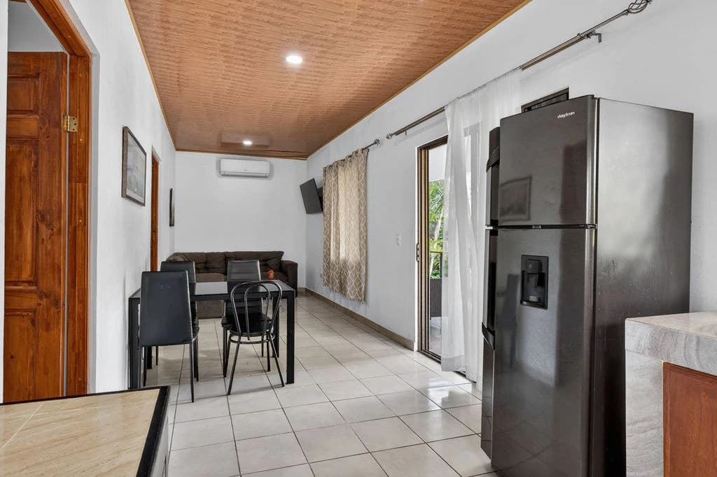 Villa Los Monos: High-Income 9-Unit Rental Property Near Playa Grande - photo 11