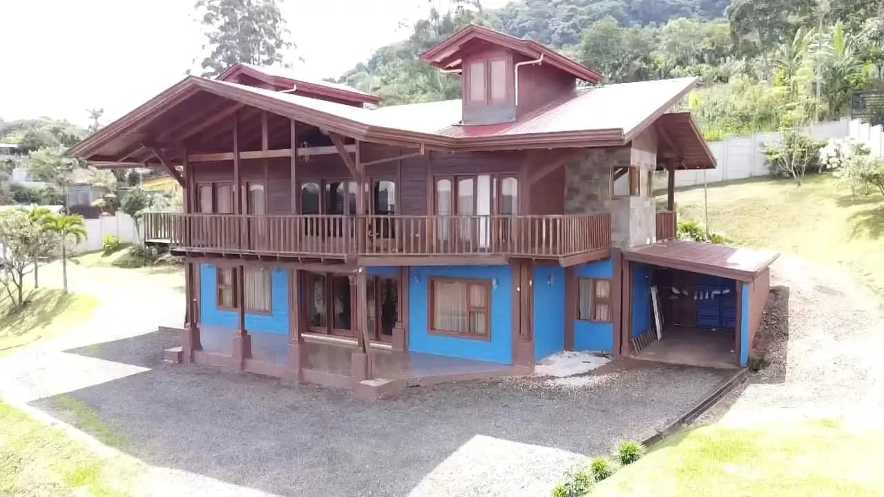 House For Sale in San Isidro