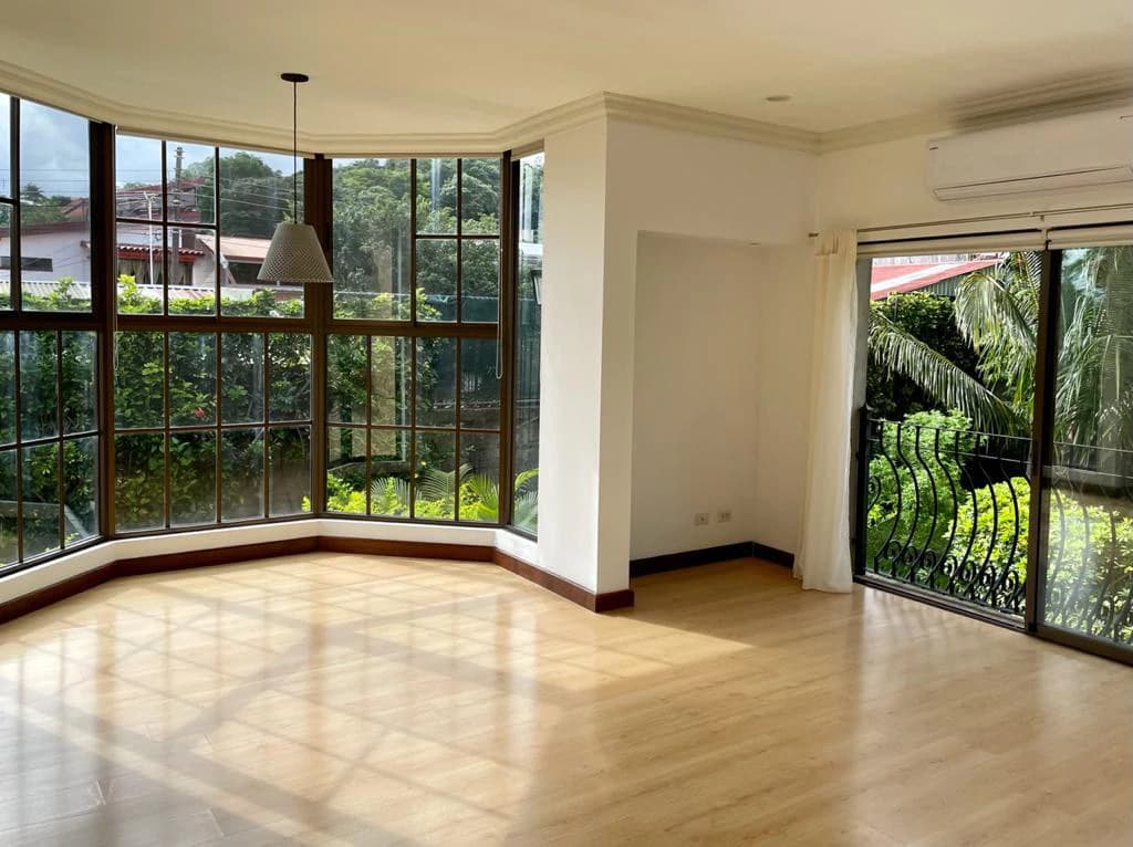 Sale of Apartment in Brasil de Mora San José Costa Rica - photo 4