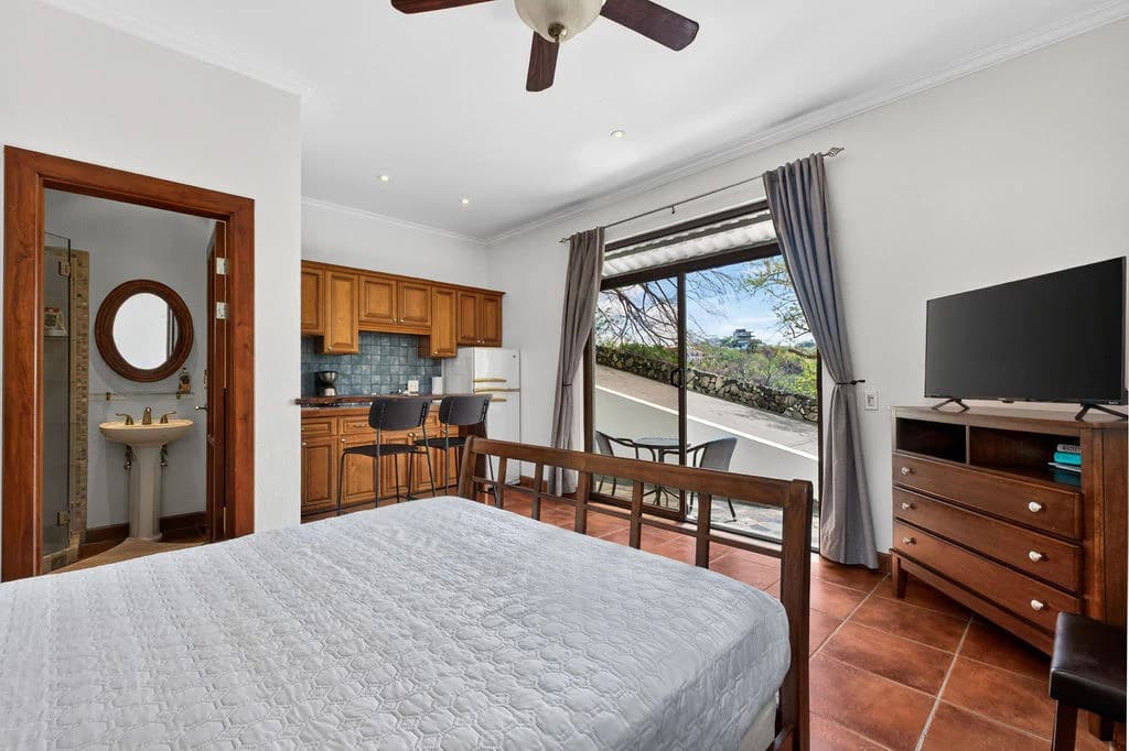 Casa de Estrellas: Elegant 4BR Ocean View Home in Pacific Heights, Potrero - photo 39