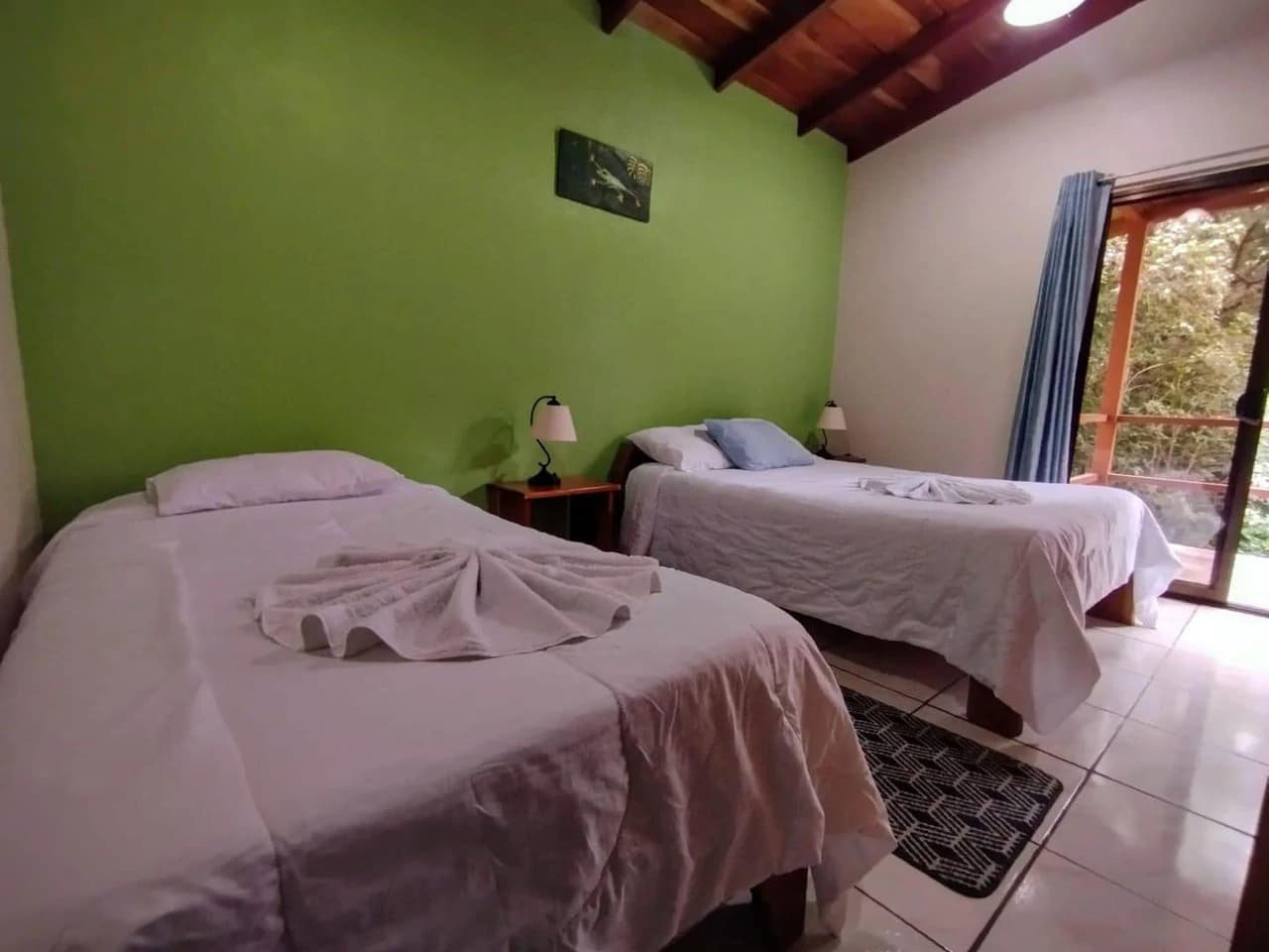2 Acres with 4 houses Centrally located in Monteverde BV0224: Turn-Key Accommodations Business on 2 Acres Just 5 Minutes from Santa Elena – Surrounded by Nature, Ready to Grow - photo 19