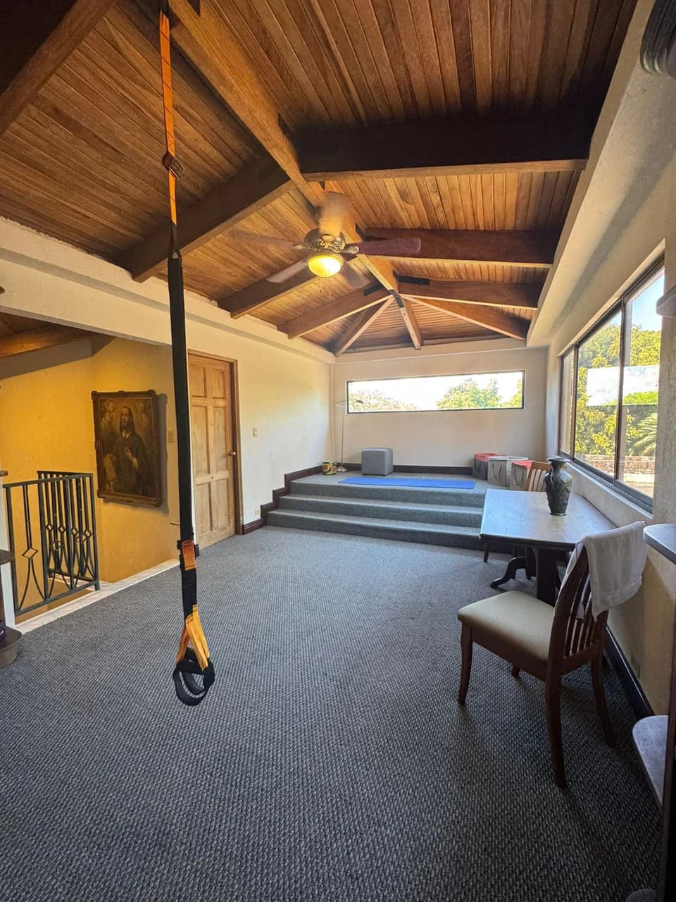 Zurcher Masterpiece Heredia: Splendid one story home - photo 8