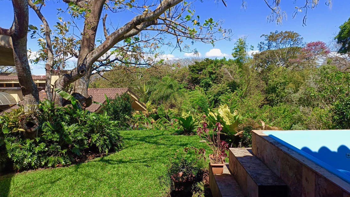 Condominio Jaragua: One story luxury house for sale in Ciudad Colon, Costa Rica - photo 25
