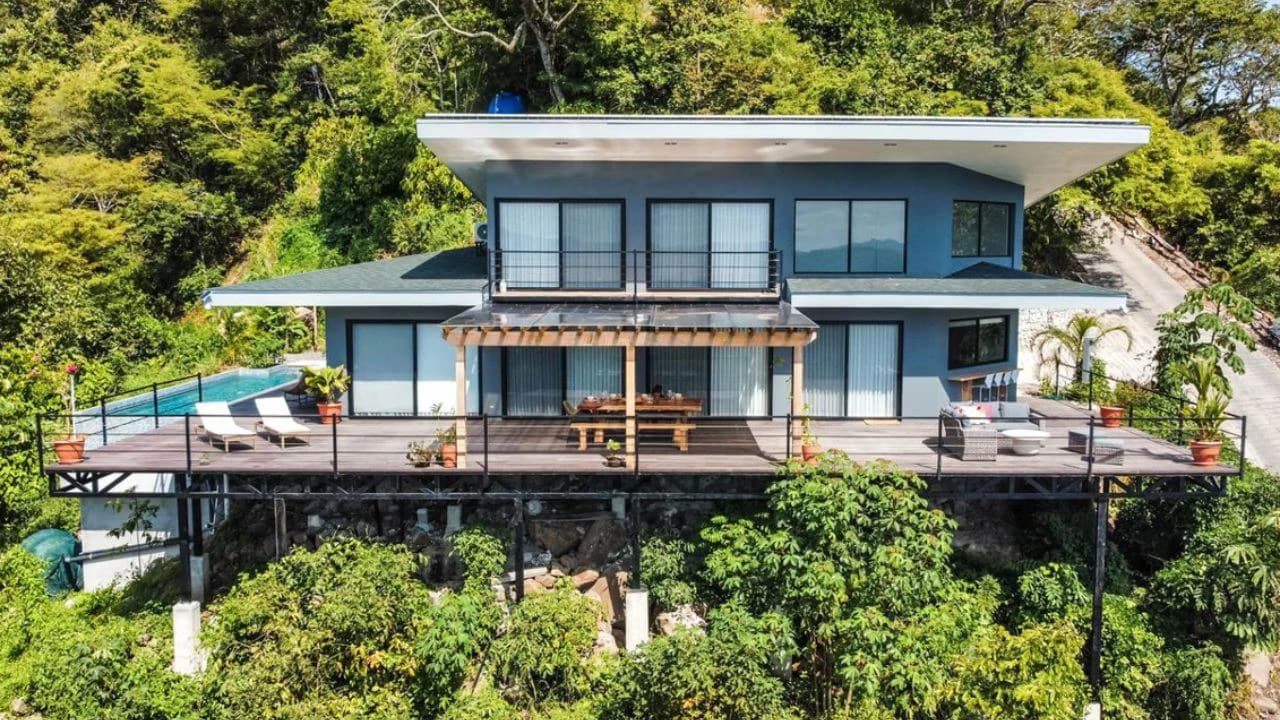 Cuantum: Customizable Lot-and-Home Package Near Playa Pájaros