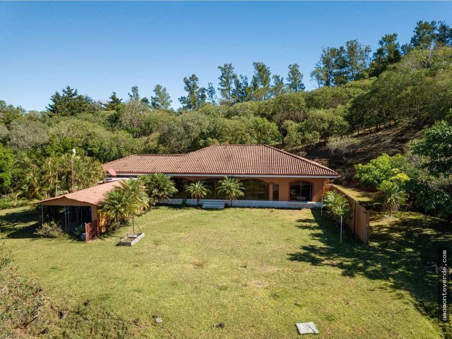 5-Acre Property with 2 Houses and Stunning Nicoya Gulf Views CE0324: 5-Acre Monteverde Retreat with Two Homes and Stunning Gulf of Nicoya Views – Ideal for Eco-Projects or Private Living - photo 21