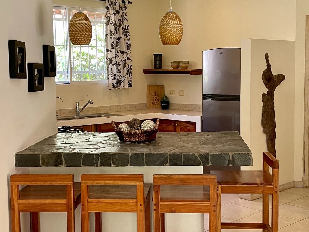 Santa Teresa 2 Bedroom House + 6 Rental Apartments: A Multi Unit Vacation Rental with Pool & Steps from the beach - photo 11