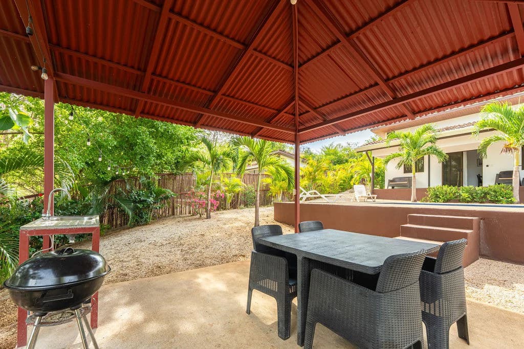 Villa Los Monos: High-Income 9-Unit Rental Property Near Playa Grande - photo 79