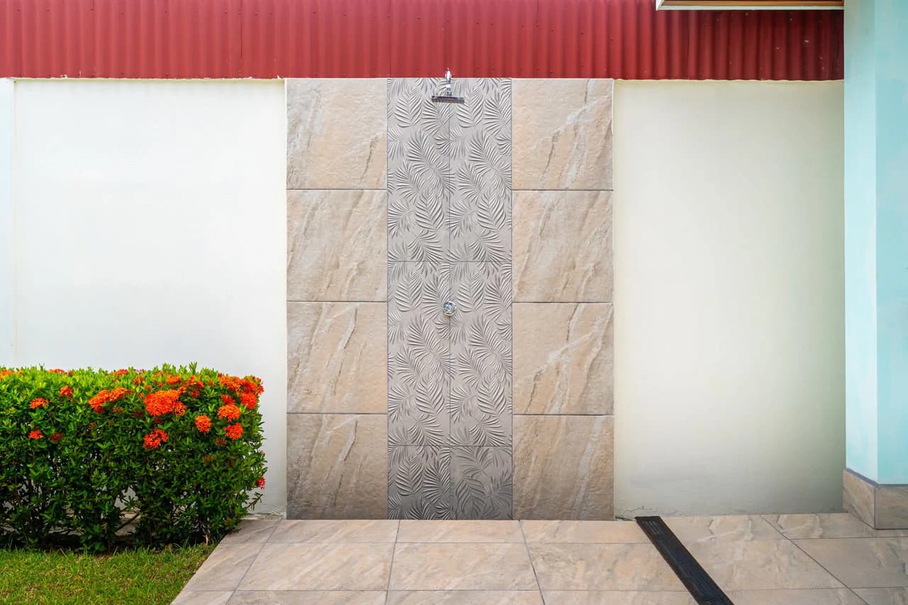 Villa Esmeralda: Big Pool. Big Lot. Big Lifestyle. Central Uvita, Walk to Everything! - photo 15