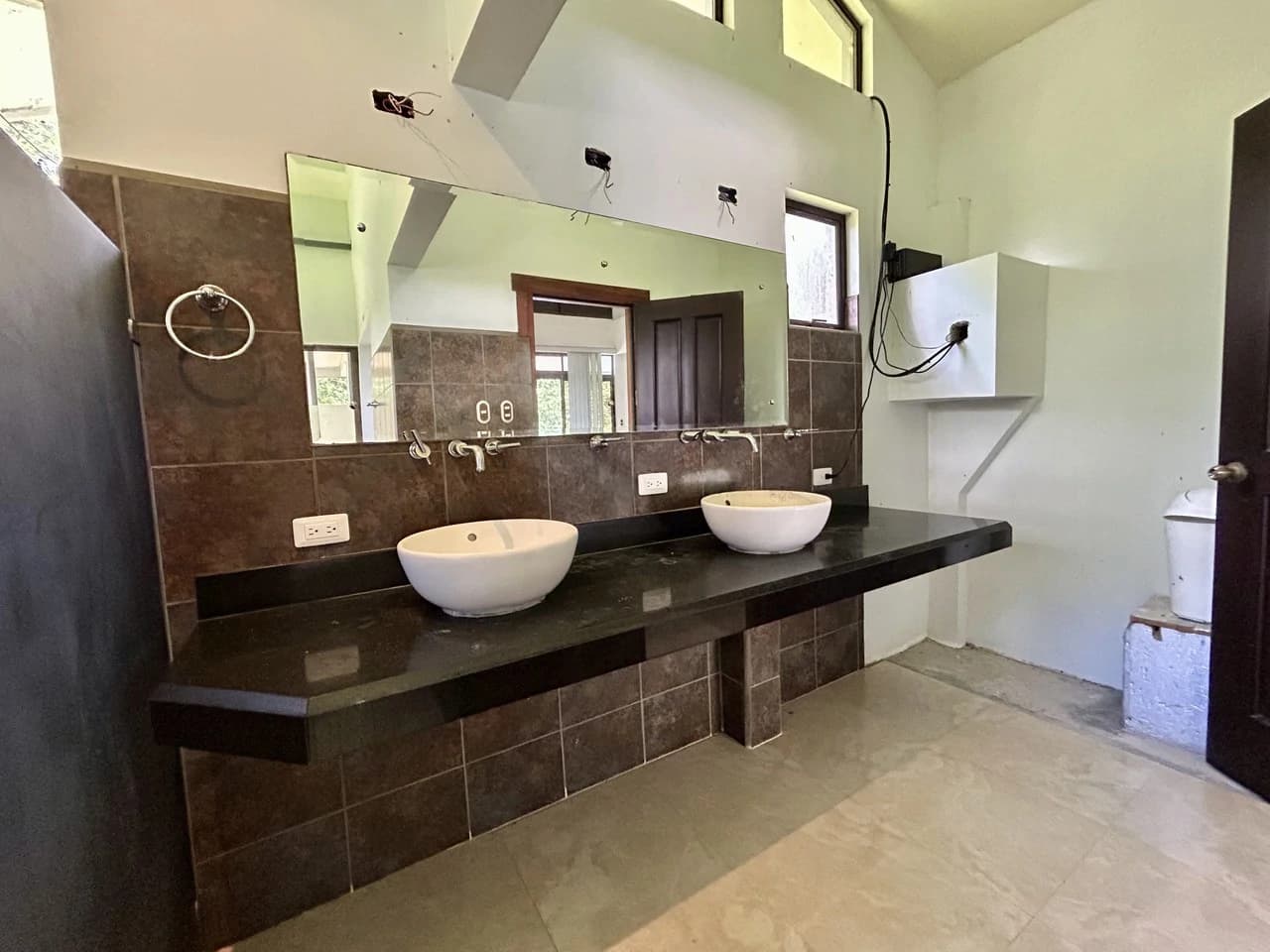 Fixer-Upper Home with an studio Office in Palmar Norte on a 7.58 Acres Property - photo 39