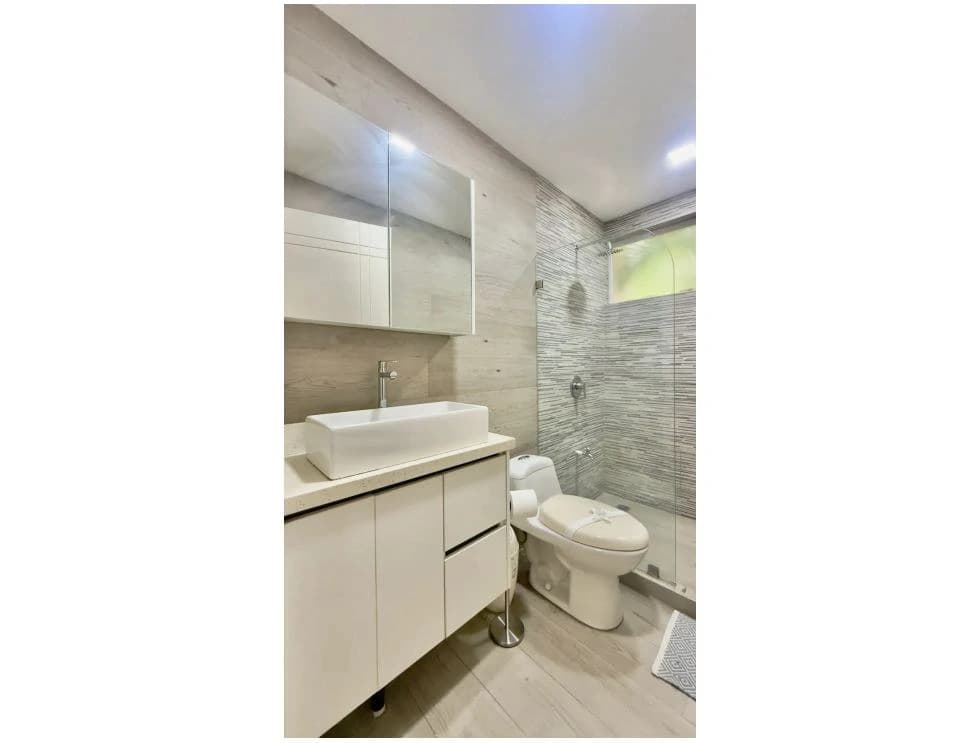 Luxury Apartment in Herradura: 2 Bedrooms, Balcony, and Pool Access - photo 18