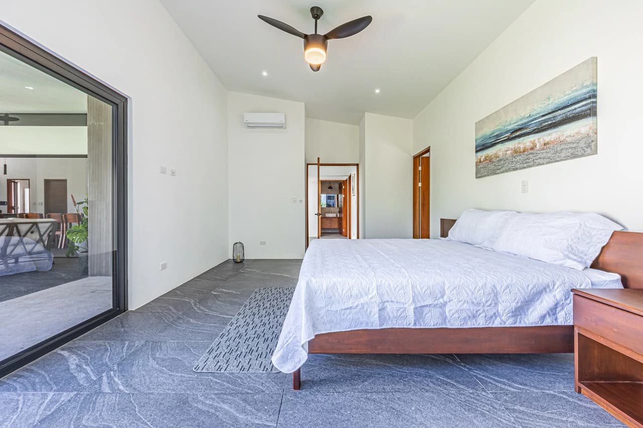 STYLISH 3 BED, 3 BATH BRAND NEW VILLA IN UVITA.: Mountain Villa For Sale in Uvita - photo 47