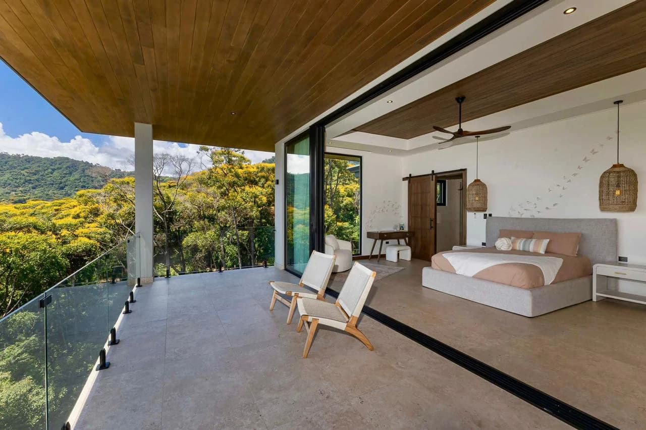 Luxurious 5 Bedroom Coastal Estate Dominical - photo 26
