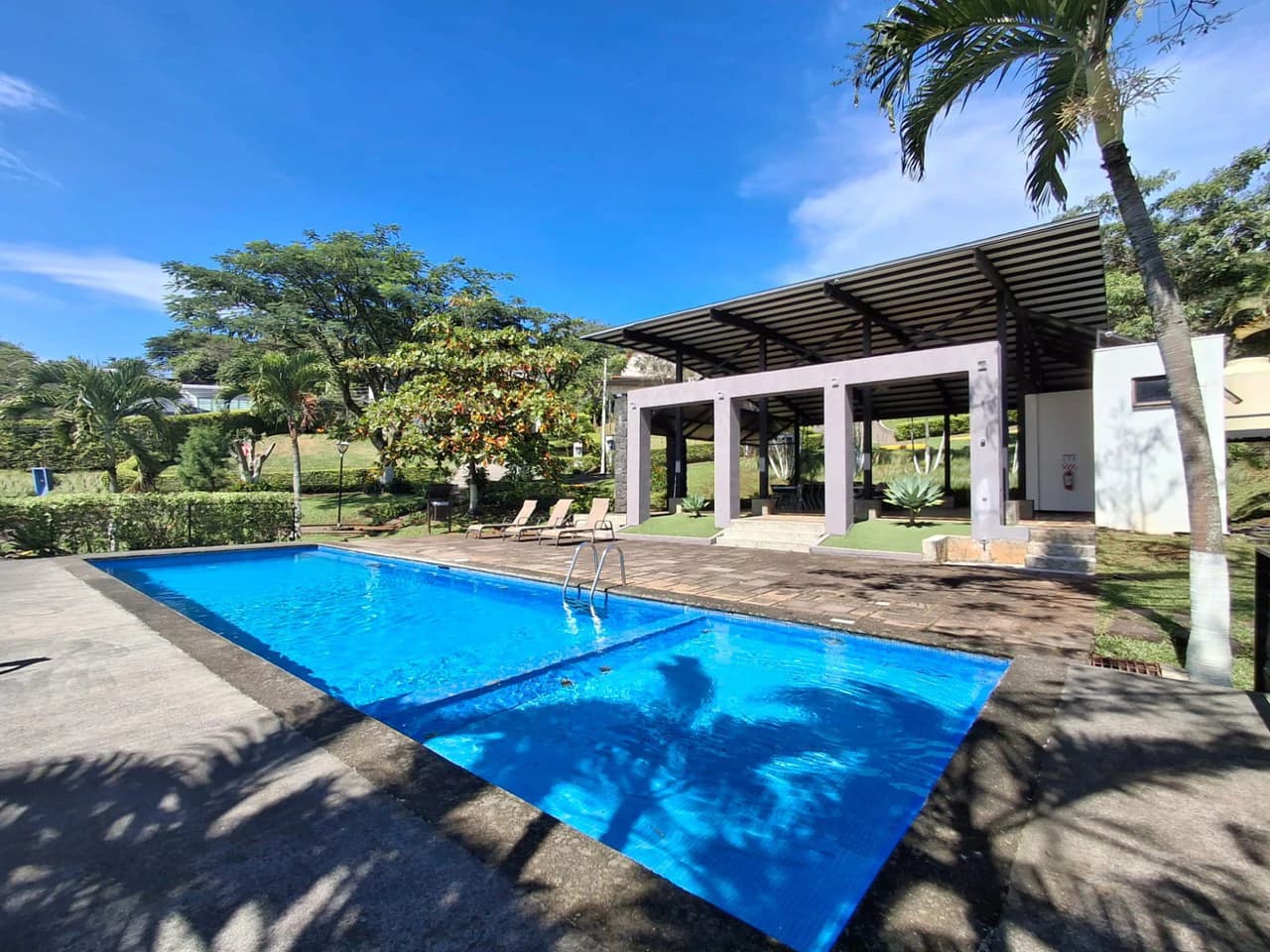 Casa Hacienda: REDUCED $30K! Modern single level in Prestigious Hacienda del Paseo - photo 2