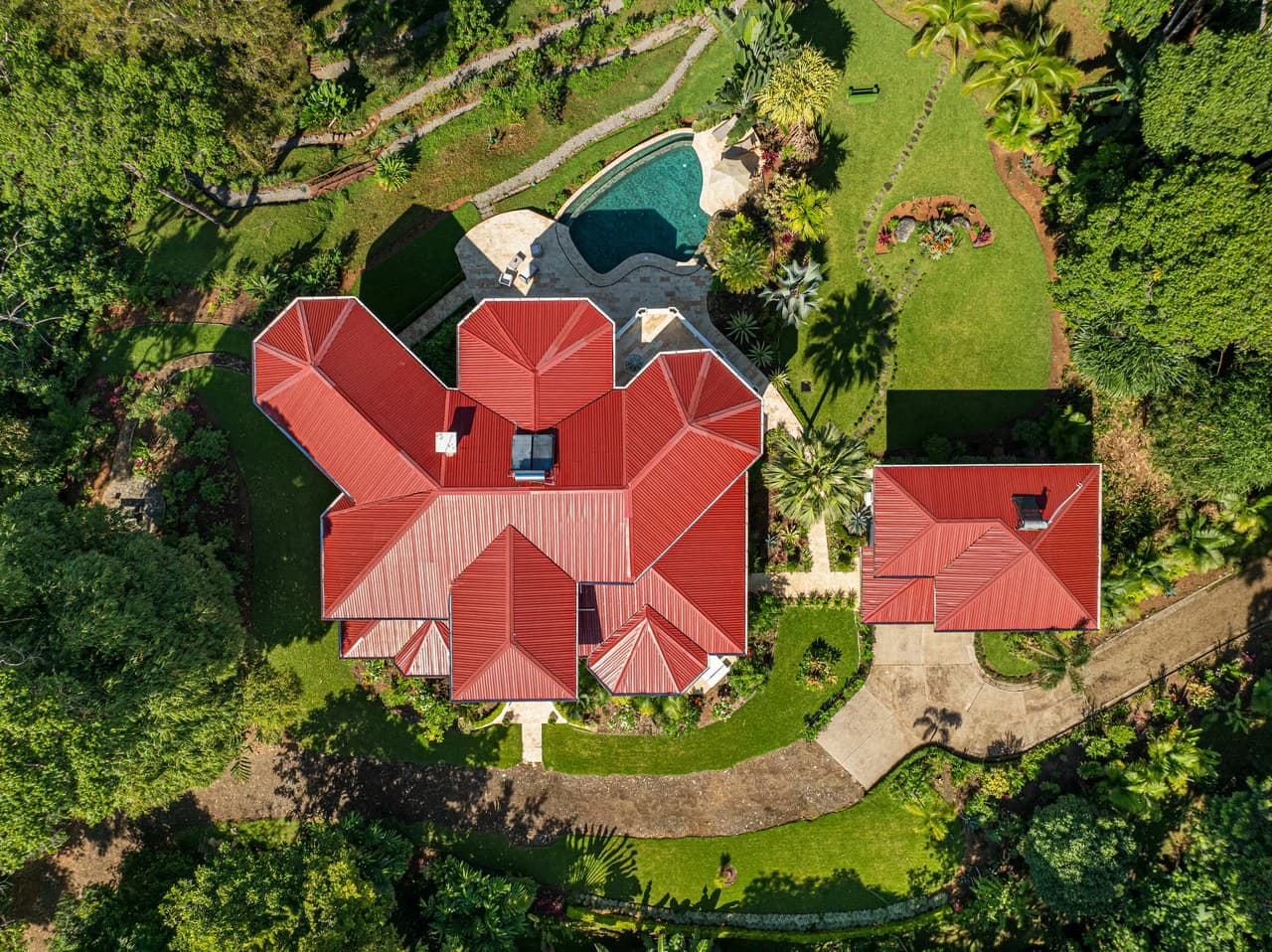 17 ACRES – 5 Bedroom Grand Estate, Guest House, SPECTACULAR VIEWS!!! - photo 4